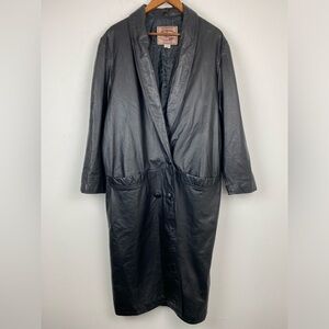 Vintage International Leather Collection size Medium Women’s Black Trench Coat